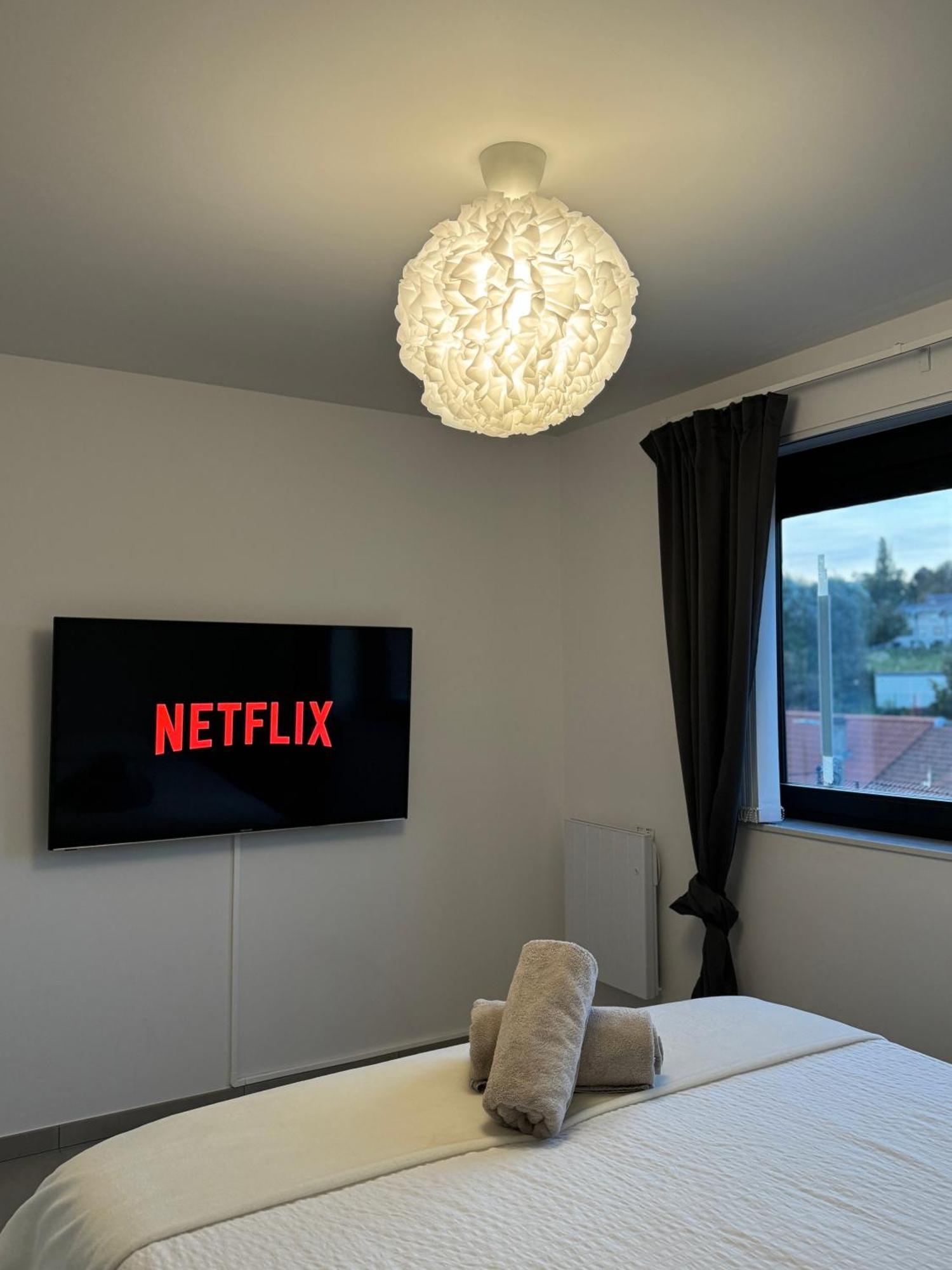 Apartament Liege Luxe & Jacuzzi Sous Les Etoiles Saint-Nicolas  Zewnętrze zdjęcie